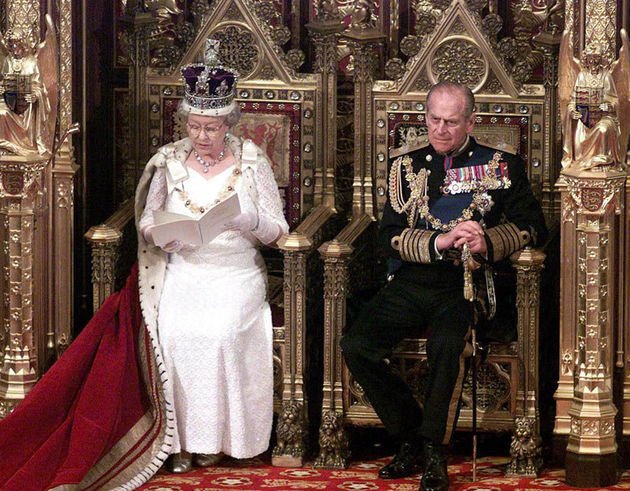rainha Elizabeth II, ao lado do príncipe Philip
