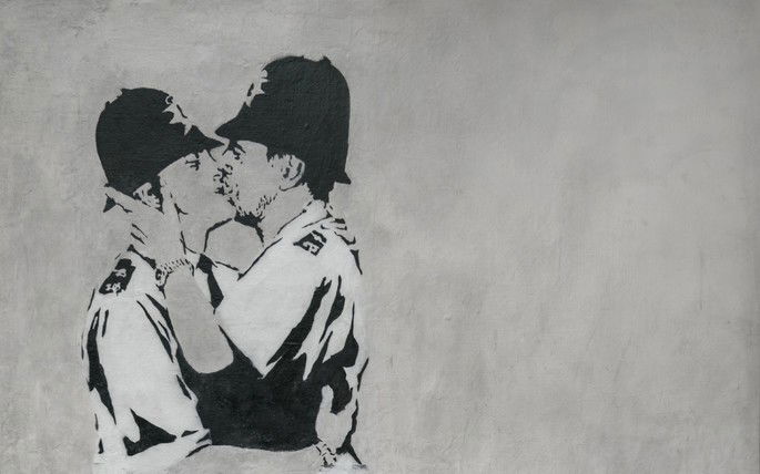 Banksy Kissing Coppers