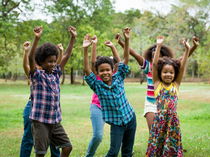 Brincadeiras africanas (com instruções simples para fazer com as crianças)