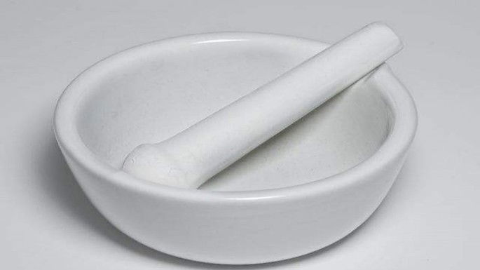 equipamento de laboratório almofariz e pistilo