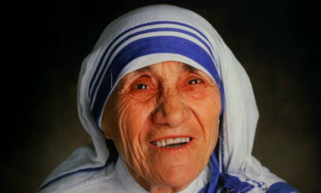 Madre Teresa de Calcutá foi quem mais cuidou dos pobres e defendeu for