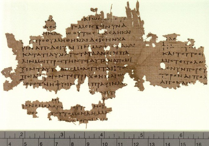 Papiro encontrado no Egito com trechos da República de Platão