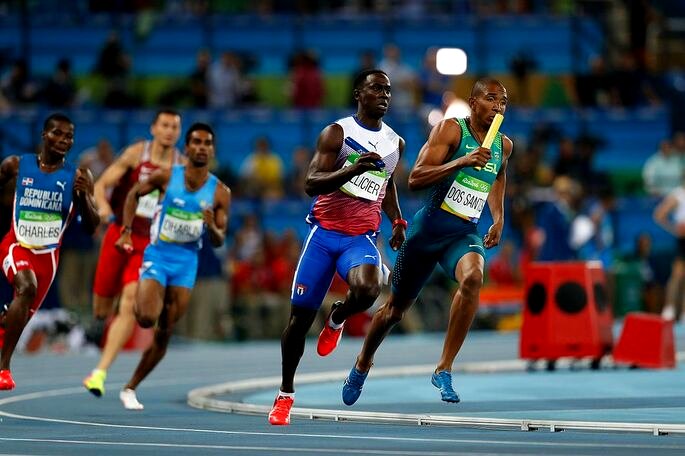 Corre, pula, arremessa: Saiba mais sobre as modalidades do atletismo