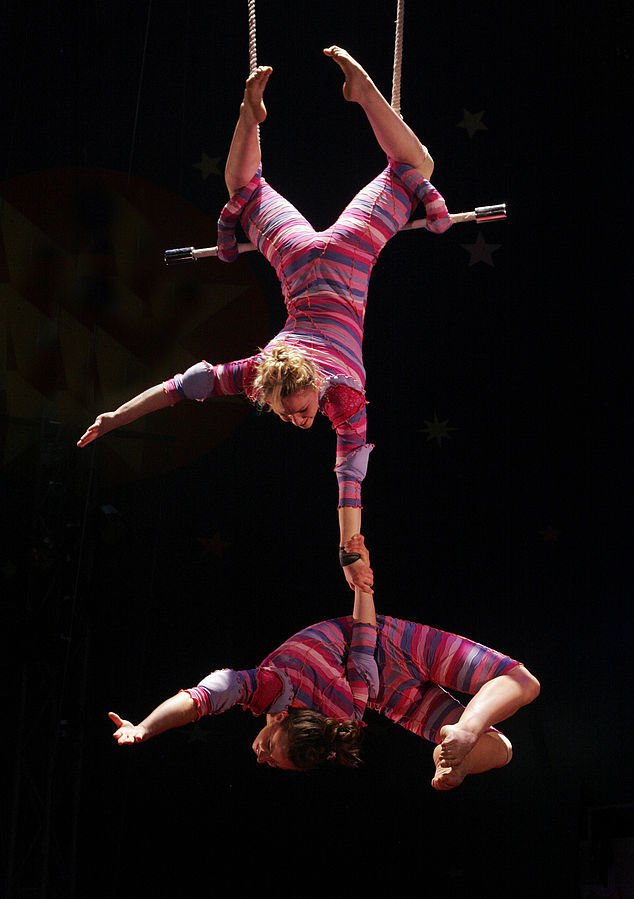 trapezistas de circo