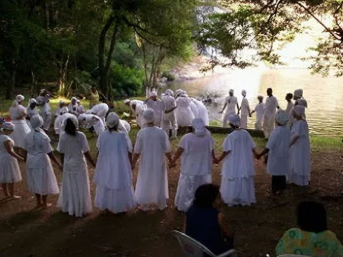 Umbanda: o que é, origem, orixás, pontos e terreiro