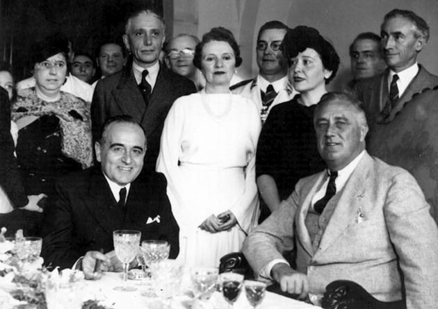 Getúlio Vargas e Franklin Roosevelt se encontram em Natal, RN